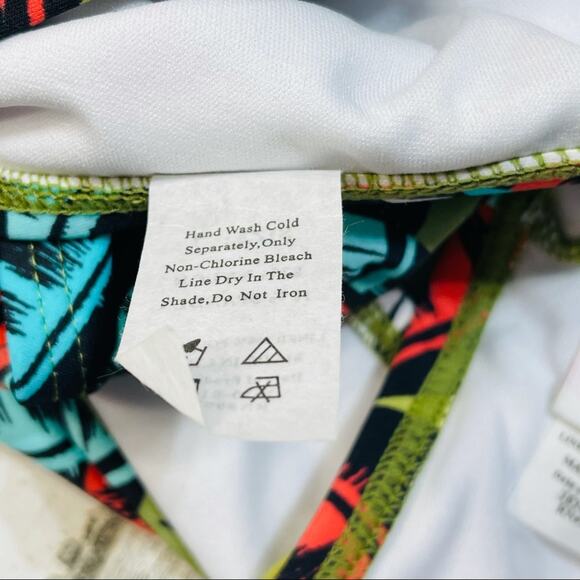 Kanu Surf Girls Maya Swimsuit Bikini SZ 7 Adjustable Spaghetti Straps Leaf Print - Picture 6 of 6